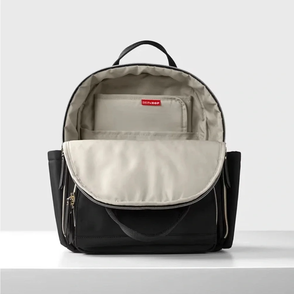 Skip Hop Black and Gold Diaper Bag Backpack - Picture 12 of 12